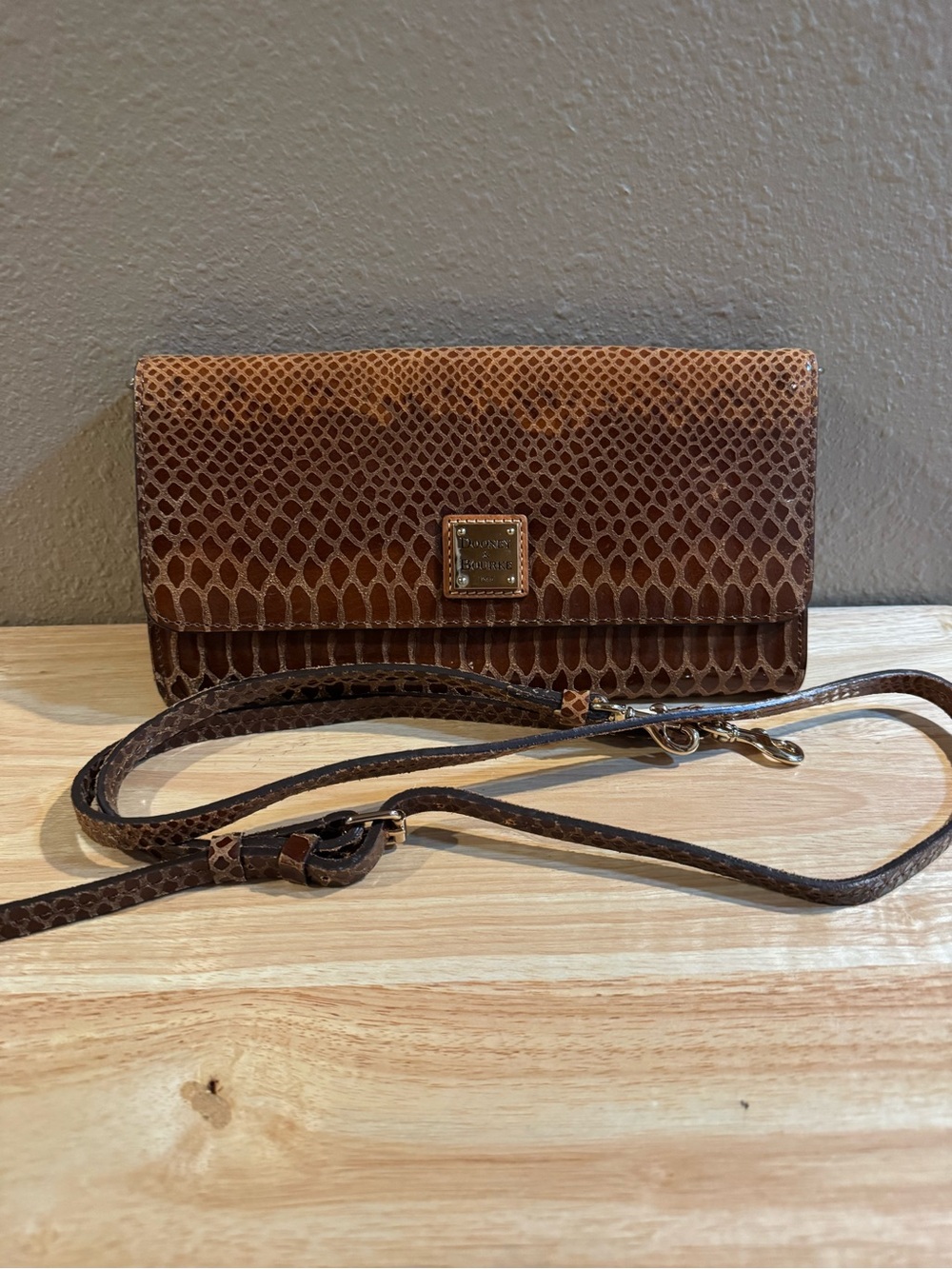 Dooney & Bourke Lizard Embossed Brown Clutch/Crossbody Bag